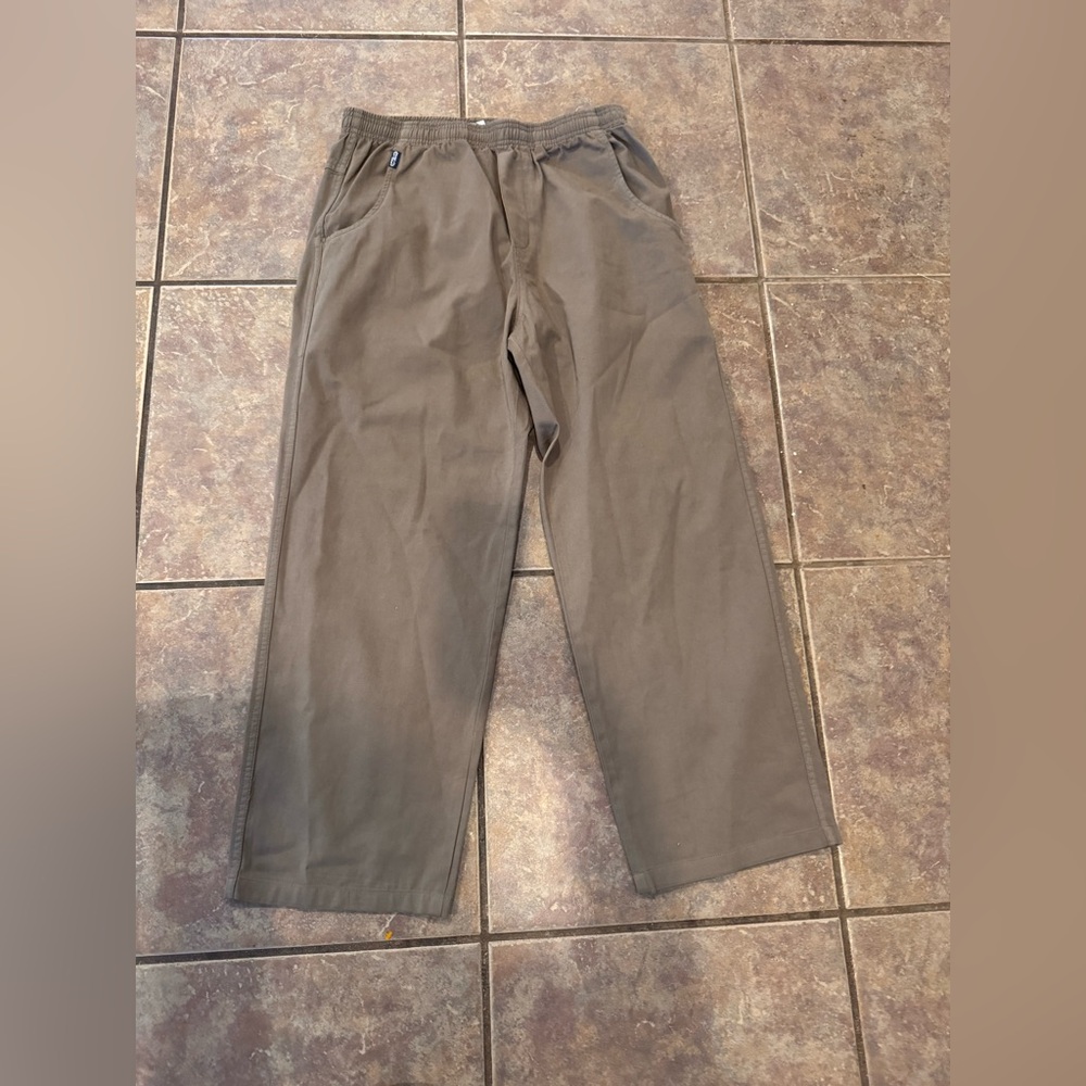 Men's Crazy Shirts Hawaii Elastic-Waist Straight-Leg Chinos in Olive